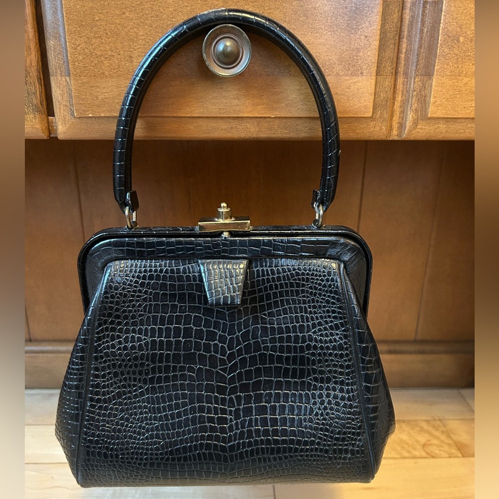 Vintage Mid Century Dobbies Bags Black Reptile Embossed Leather Purse